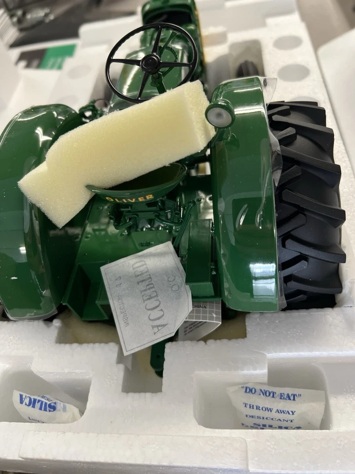 Franklin Mint Oliver Super 99 1/12 比例模型 — 第 3/4 张图片