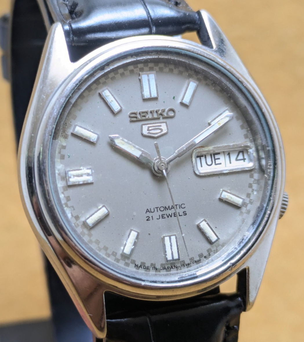 Rare vintage Seiko 5 automatic day date movement number 7s36A