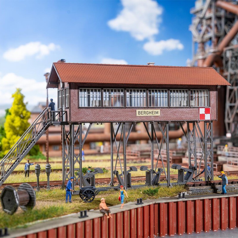 Poste d'aiguillage de Bergheim Faller 120090 en kit plastique prédécoupé réaliste