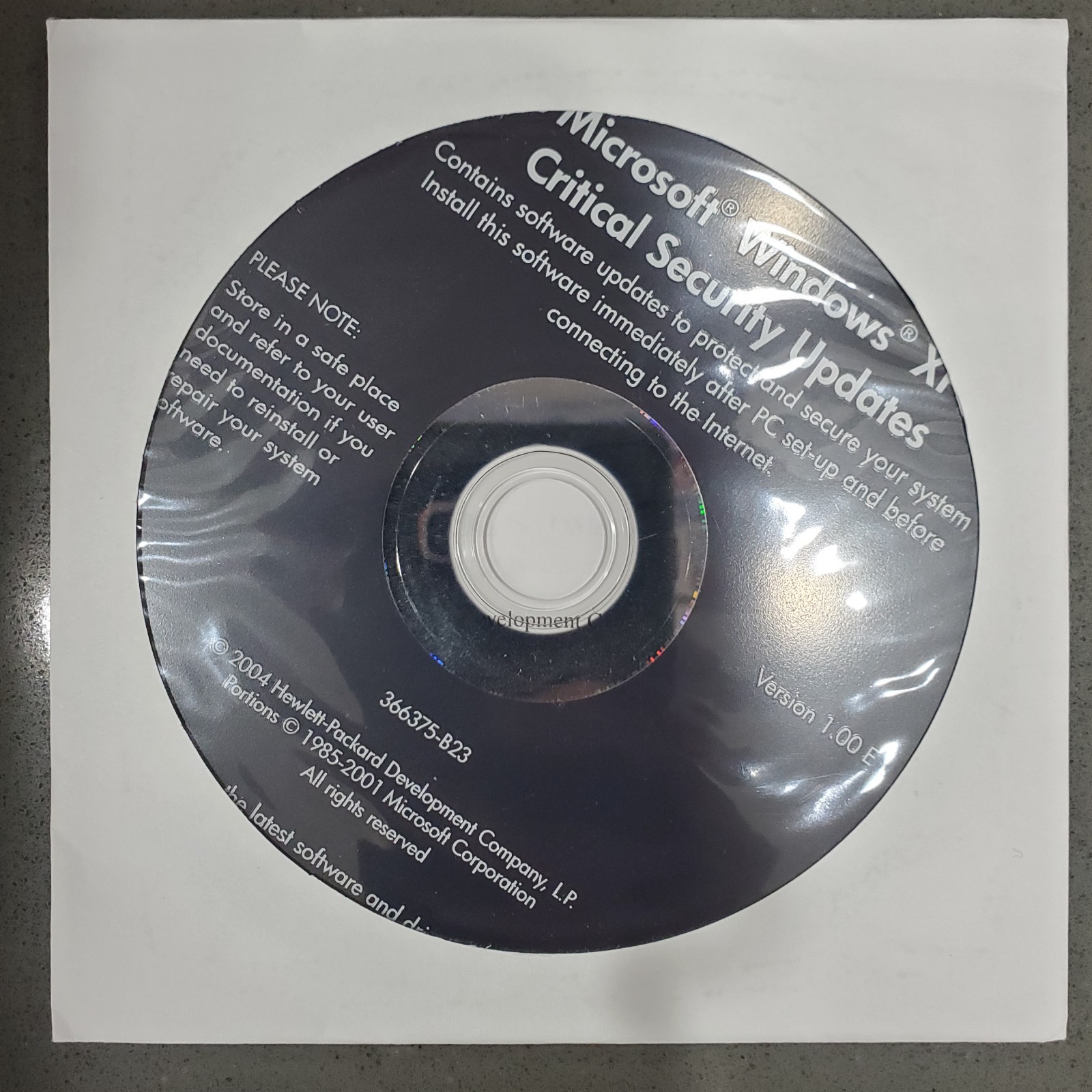 HP Microsoft Windows Critical Security Updates CD (2004) - V