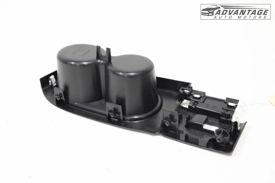 Honda Passport 2019-2025 puerta trasera derecha portavasos interruptor bisel cubierta moldura OEM Foto 3 de 4