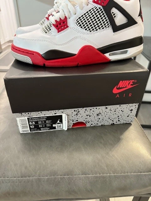 Talla 8.5 - Jordan 4 Retro OG Mid Fire Red Foto 3 de 4