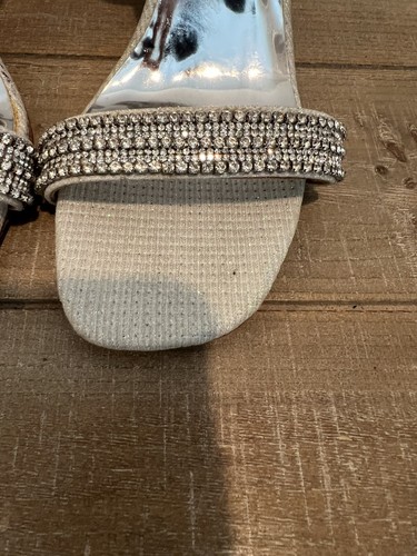Badgley Mischka Campbell sandalo gioiello impreziosito argento cinturino alla caviglia taglia 9 - Foto 4 di 9