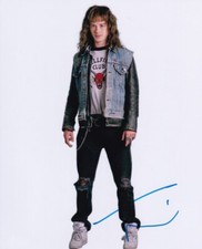 JOSEPH QUINN signed Autogramm 20x25cm STRANGER THINGS in Person autograph ACOA