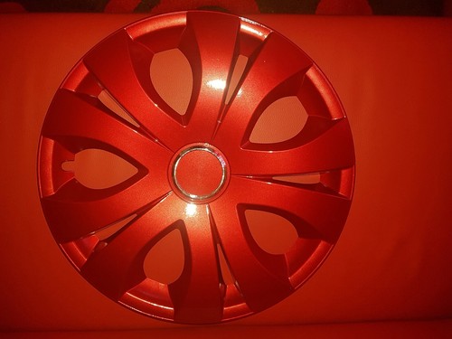 🛞⭐️4 x RED 18" HUBCAPS⭐️🛞 - Picture 2 of 4