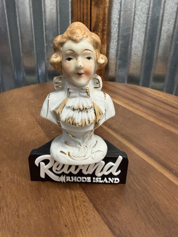 Porcelain Colonial Lady Bust Figurine Hand Painted Gold Accent Japan 1940s 4"