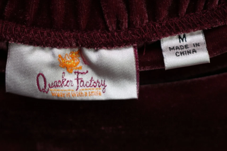 Quacker Factory Burgundy A-Line Velvet Pull-On Skirt-Medium-Whimsigoth-Soft - Image 4 of 4