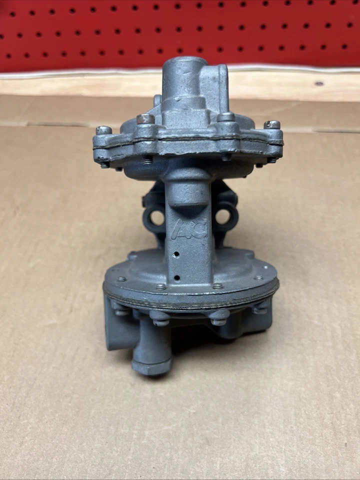 1952-53 Buick Special, Super 263ci 4.3L rebuilt dual action AC fuel pump - Image 4 of 4