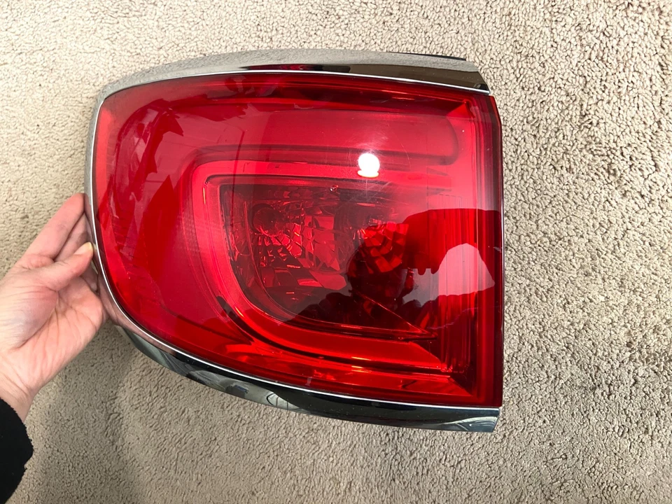 2013-2017 Buick Enclave Outer Driver Side Left Quarter Tail Light Taillight OEM Foto 3 de 4