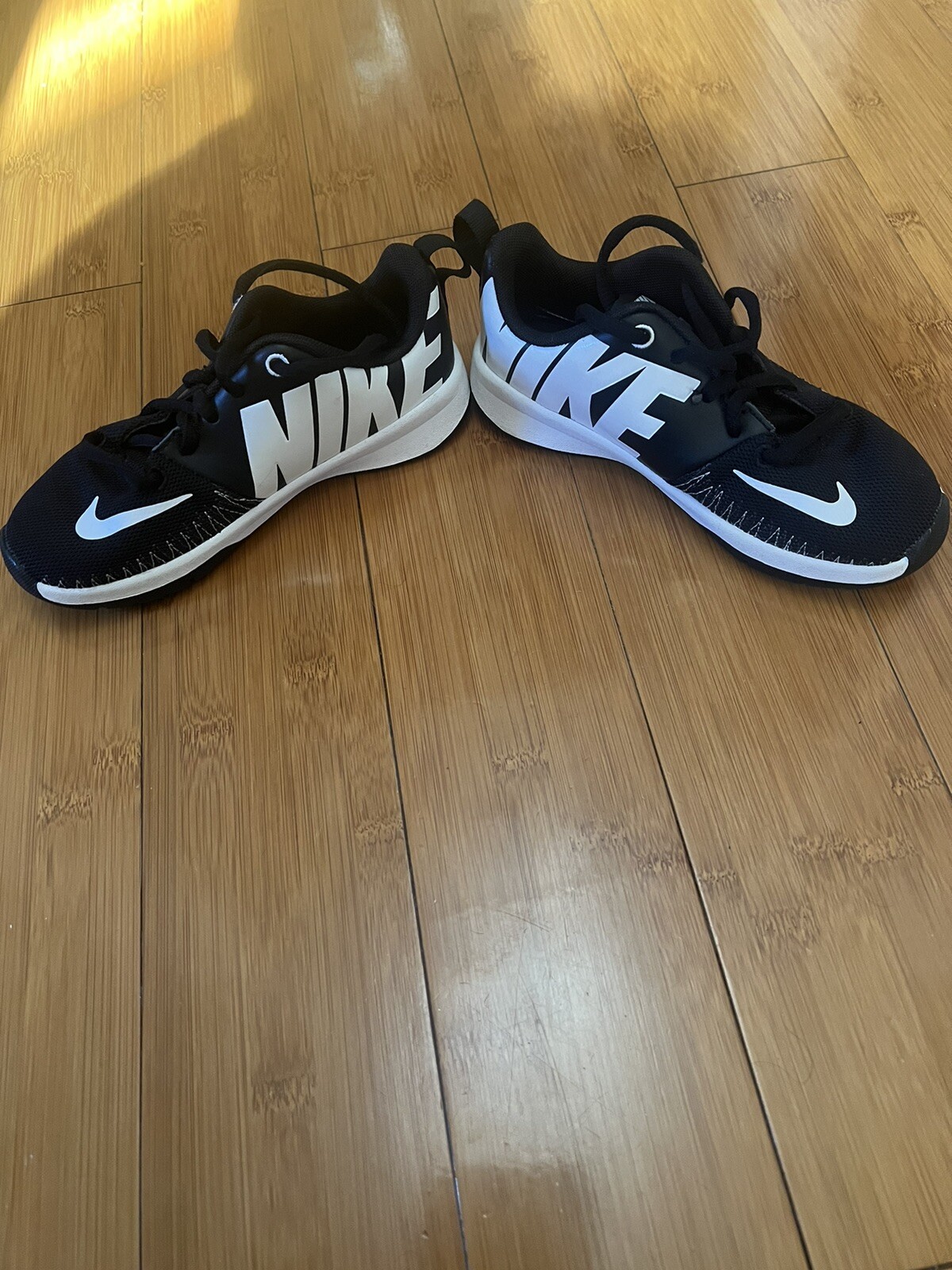 SAOLA Pacchetto di 2 paia di scarpe per bambini nuove senza scatola o etichette taglia 12 5 guarda le foto