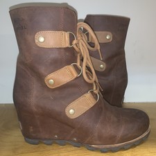 joan of arctic wedge sale