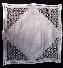 ANTIQUE LINEN HANDKERCHIEF LACE 0.24 SQUARE METERS