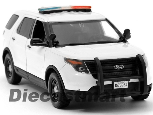 2015 FORD INTERCEPTOR UNMARKED POLICE CAR W LIGHT BAR WHITE 1:24 MOTORMAX 76959 - 第 1/8 張圖片
