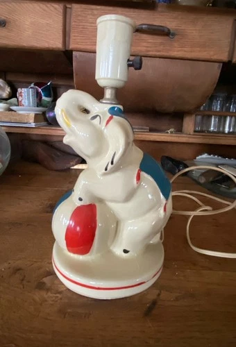 1940’s Shawnee Circus Elephant Lamp Shawnee Pottery Works-Original