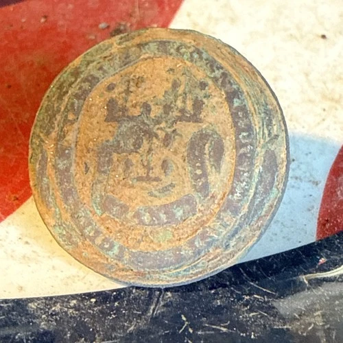 Dug Civil War 💥 🇺🇸 💣 Connecticut Coat Button Nice