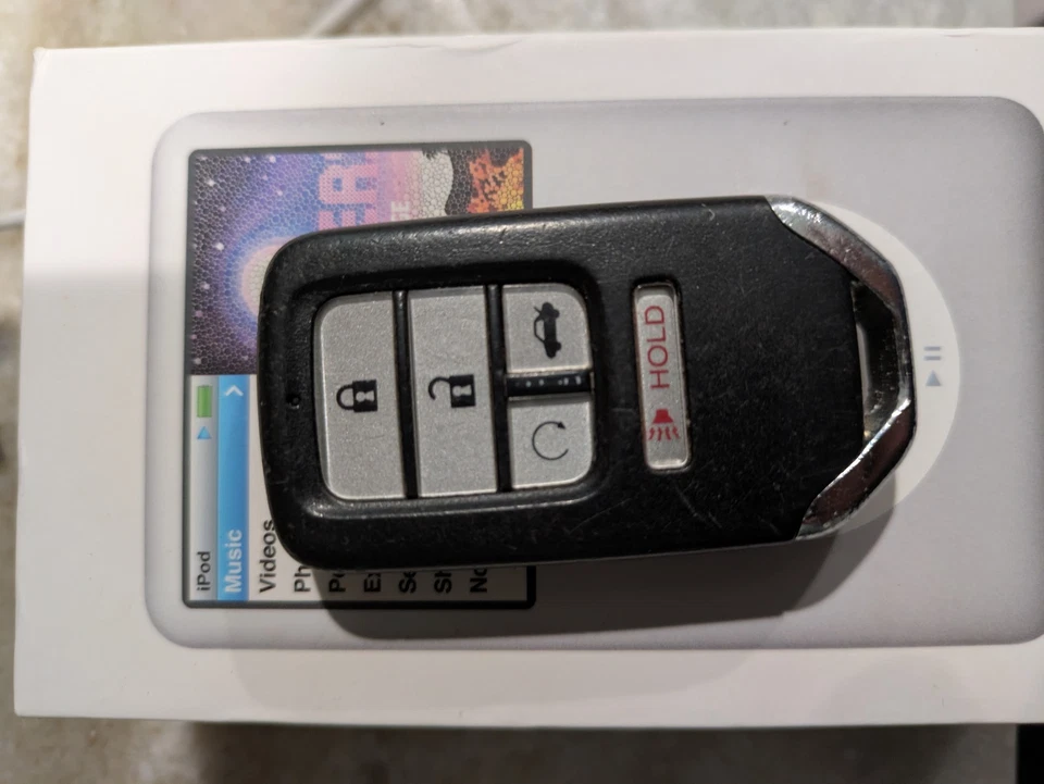 2016-2021 年本田思域无钥匙进入钥匙链发射器 72147-Tba-A12 — 第 2/3 张图片