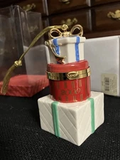 LENOX Commemorate 2000 - Christmas Treasure Box - Time Capsule Ornament