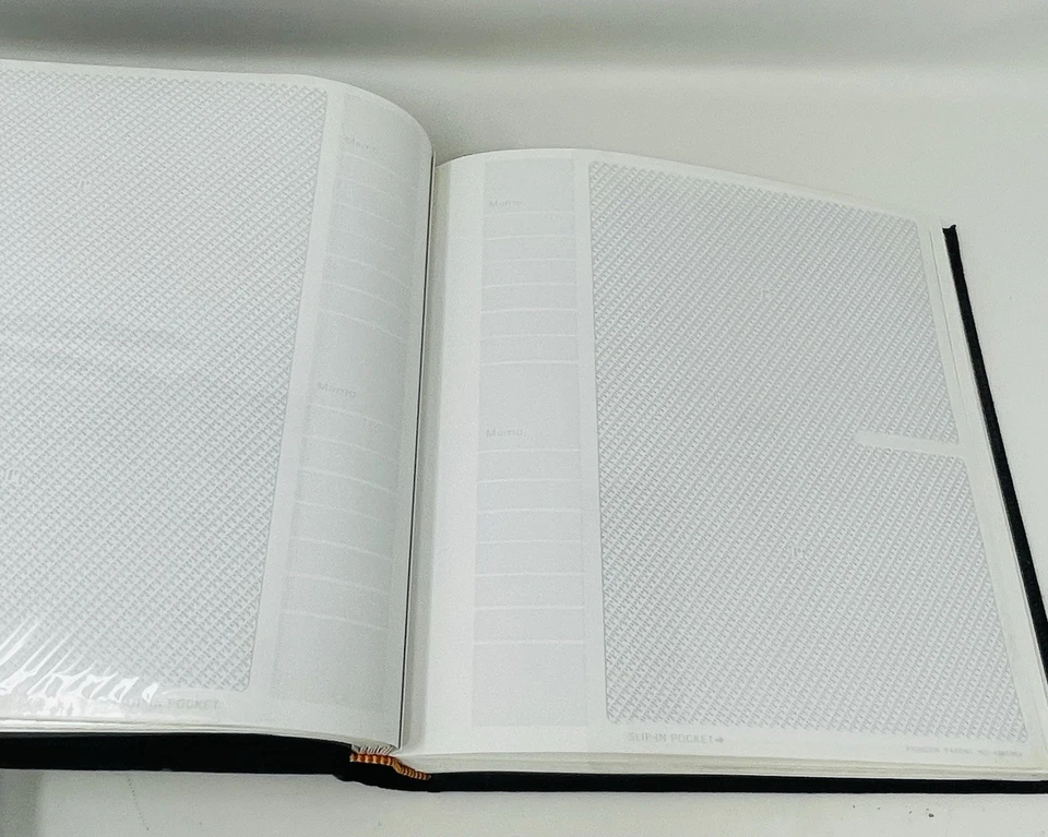 Álbum de fotos con cubierta de marco de tela negra Pioneer 200 bolsillos para fotos 4x6 Foto 3 de 3