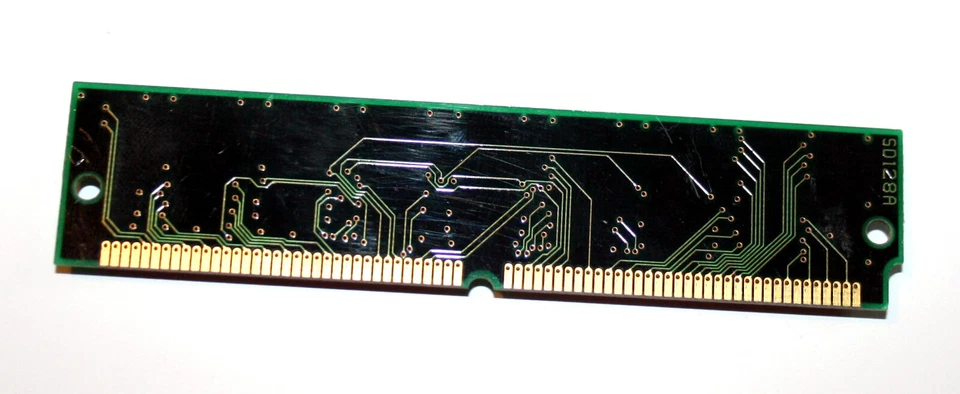 16 MB FPM-RAM 72-pin 4Mx32 non-Parity PS/2 Simm 60 ns  'Chips: 8x 51C16800CJB-6' - Image 2 of 2