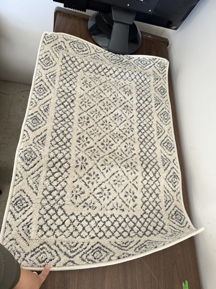 surya rug BHR-2321 - Image 2 of 3