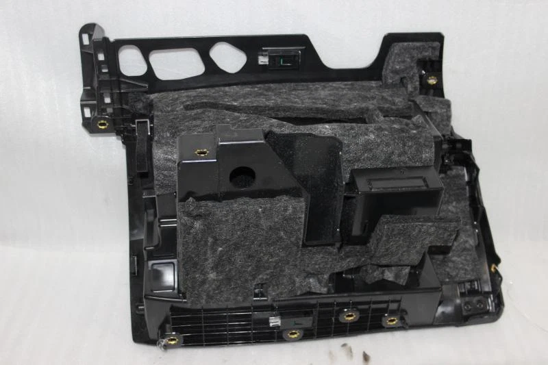 Glove Box AUDI Q7 16 - Изображение 3 из 4