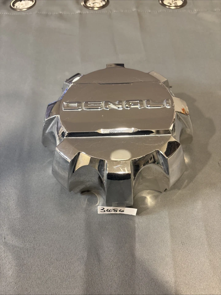 2021 - 2024 GMC Sierra Denali 2500 3500 高清 Chrome 中心盖 原始设备制造商 84307952 — 第 2/4 张图片