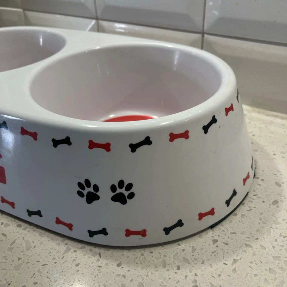 Plato de comida de agua rojo, blanco y negro con melamina Top Paw 15x7,5x3,5 Foto 4 de 4