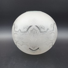 ANCIEN GLOBE EN CRISTAL GRAVÉ