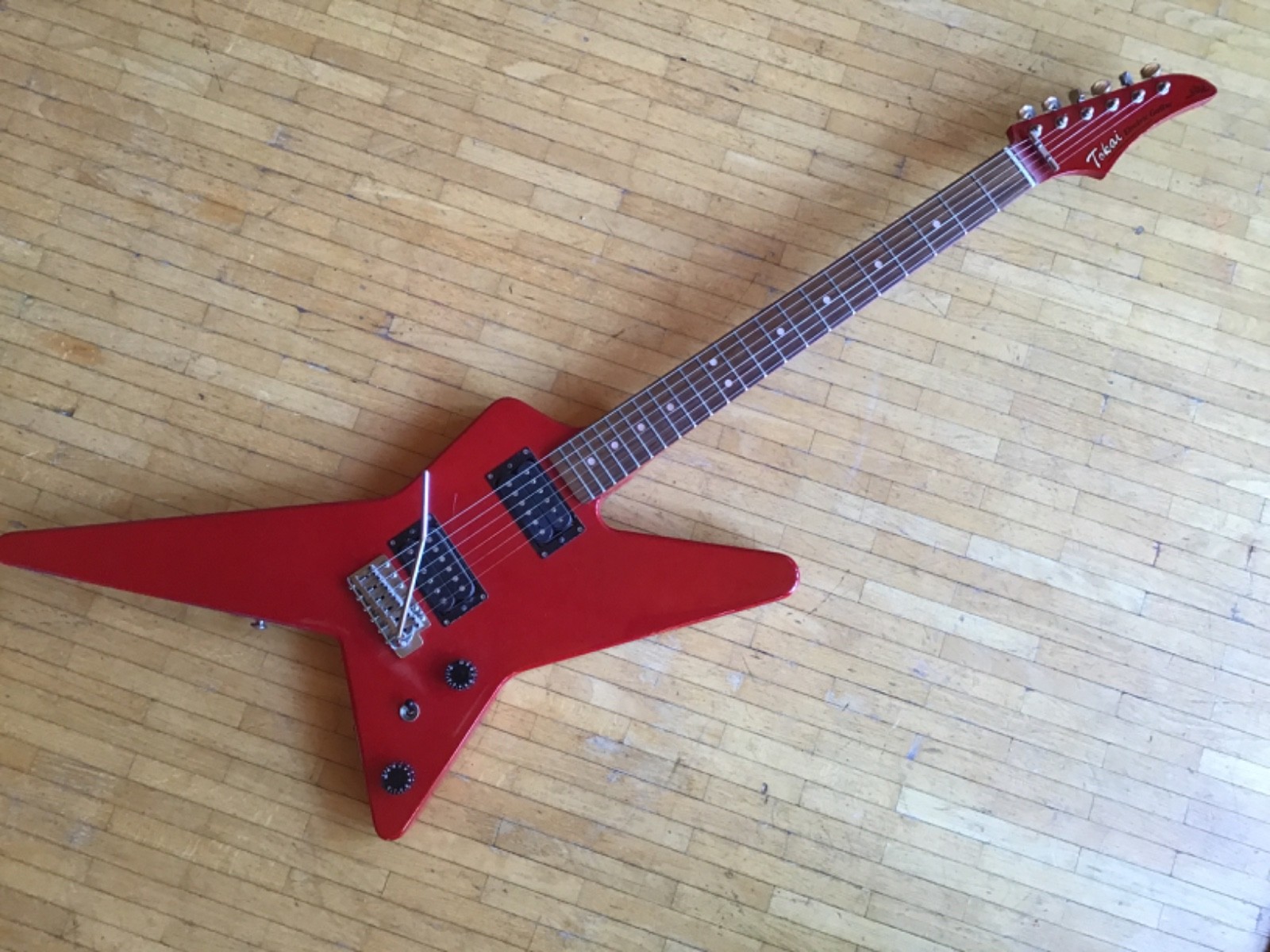 Tokal Explorer Gitarre Five Star 1984