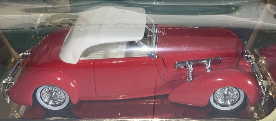 Vintage Matchbox Diecast Models of Yesteryear Y18 1937 Cord 812 New - Image 2 of 3