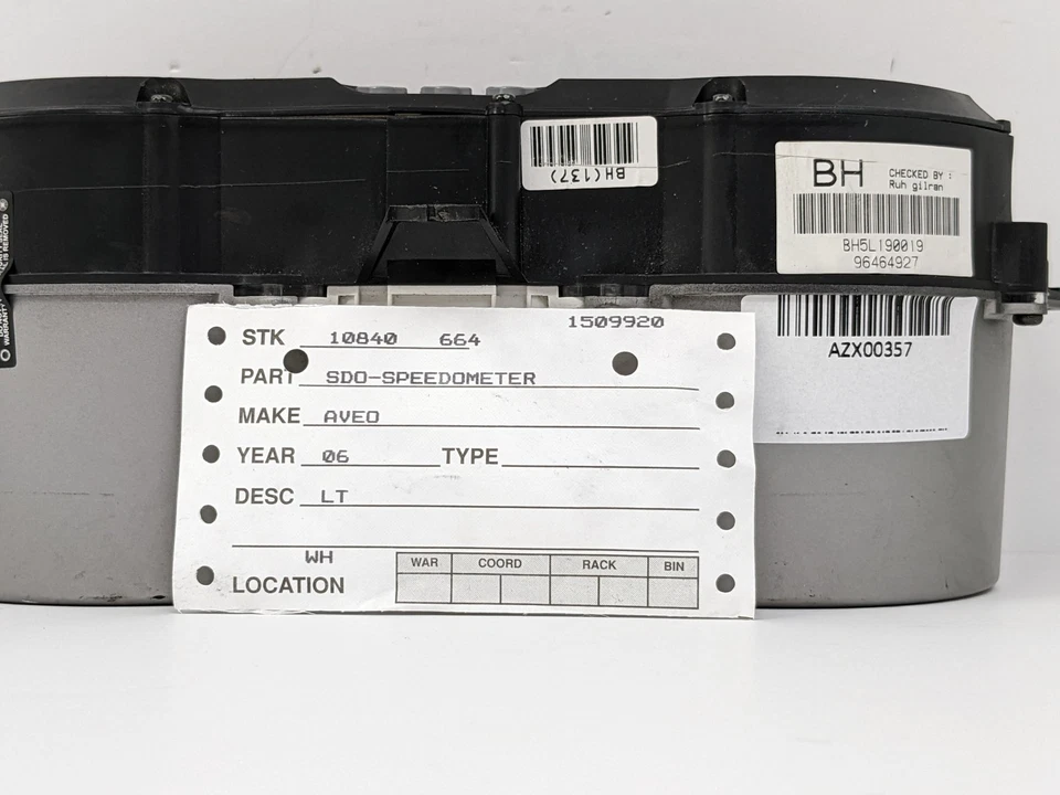 2006-2007 Chevrolet Aveo Speedometer Instrument Cluster Gauges MPH OEM 96464927 - Imagem 3 de 4