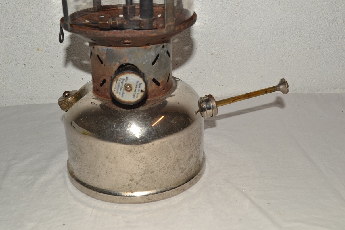 1949 Vtg COLEMAN Model 220D CAMP LANTERN w/CHROME FONT B-49