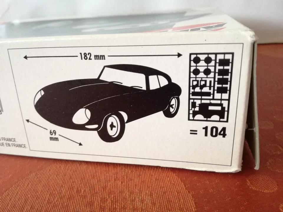 ✅AIRFIX KIT 1/24 No. 06412 Jaguar 'E' Type - completa - Immagine 3 di 4