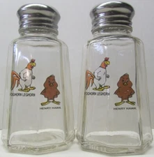 A Nice Set of Foghorn Leghorn & Henry Hawk Salt & Pepper Shakers 3¾" Tall