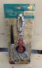 The Pioneer Woman Mazie 45mm Rotary & 8" Fashion Scissors Set