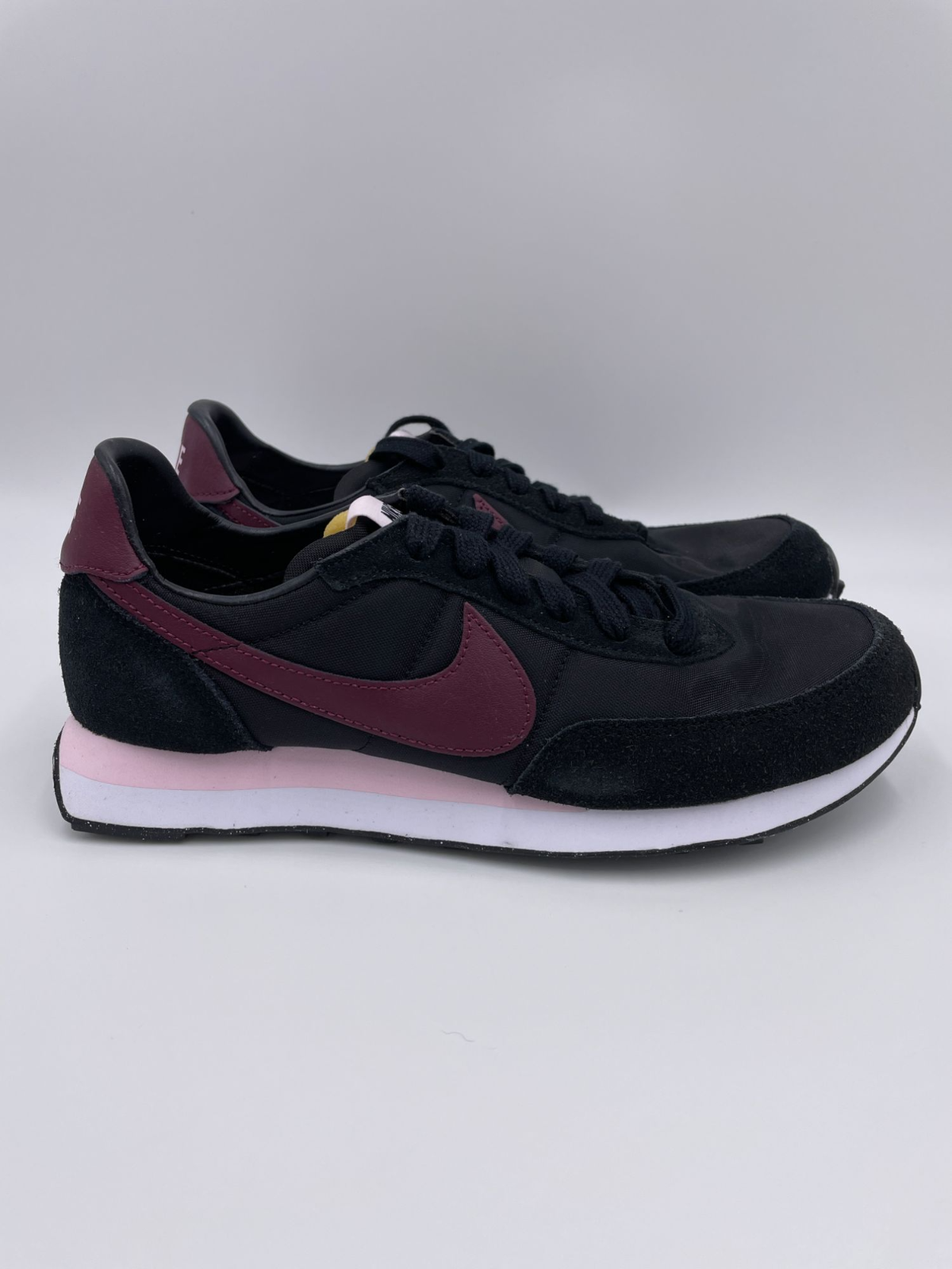 Nike Waffle Trainer 2 Black Dark Beetroot Pink Mesh Sneakers Womens DC6477-002