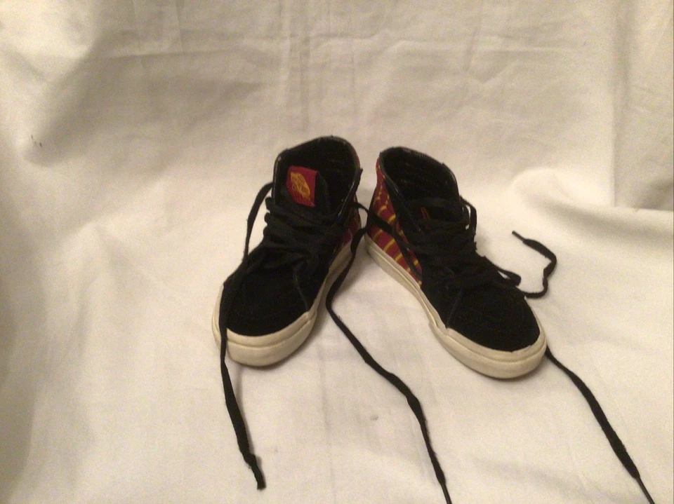 Vans X Harry Potter Gryffindor Sk8-Hi Limited Niños 13 Zapatos Hogwarts Prendas para el torso alto Foto 2 de 4