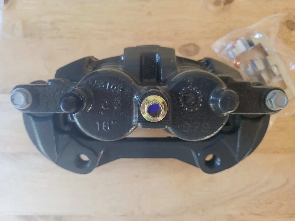 Восстановленный суппорт дискового тормоза со стороны водителя Cardone A1 Cardone P/N:18 B4988 - Изображение 2 из 3