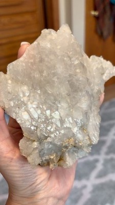 Gwindle-like Large Swiss Quartz - Step Pattern