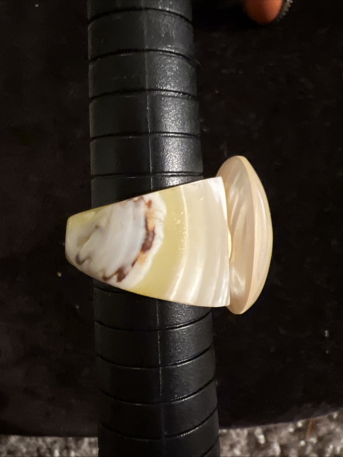 Vintage Solid Shell Statement Ring Size 6.5 - image 5