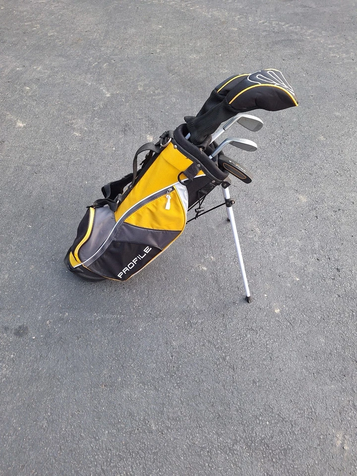 Wilson Profile Junior Golf Set Complete Medium Yellow Stand Bag JGI - Image 2 of 3