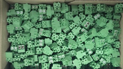 1 open box with 245 pieces TERM BLOCK PLUG 2POS 5MM Phoenix Contact p/n 1934861