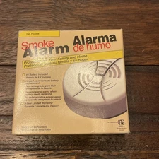 BRK Family Gard Smoke Alarm FG200B Ionization Includes 9V Battery New & Sealed