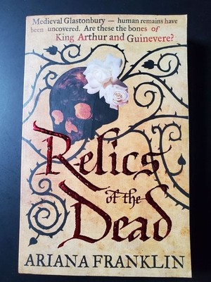 Relics of the Dead: Mistress of the Art of Death,... | Buch 