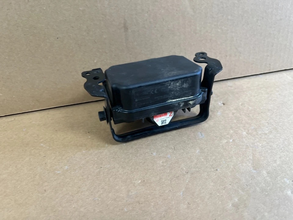 LEXUS/TOYOTA GENUINE OEM FRONT DISTANCE CRUISE CONTROL RADAR SENSOR 88210-07010 - Image 2 of 4