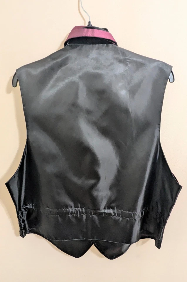 Men's Wine Formal Tuxedo Vest, Bowtie, & Hankie - Image 2 of 2