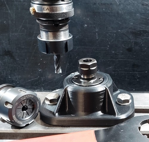 Royal Products Easy quick Change tool tightening fixture for ER16 and ER32 tools - Picture 2 of 4