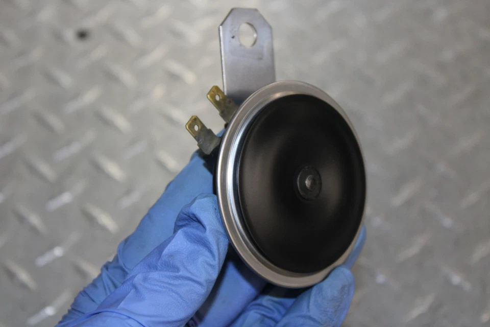 2007 SUZUKI SV1000S SINAL DE BUZINA 38500-16G01 - Imagem 3 de 4