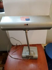 ART SPECIALTY CO. CHICAGO FLEXARM  INDUSTRIAL DESK DRAFTING LIGHT ART DECO
