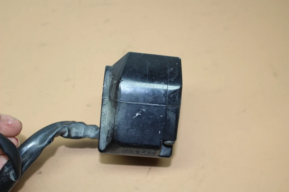 Mando manillar izquierdo Yamaha FJ1200 1987 FZ700 1988 FZ750 1990 (YSHC138) Foto 4 de 4